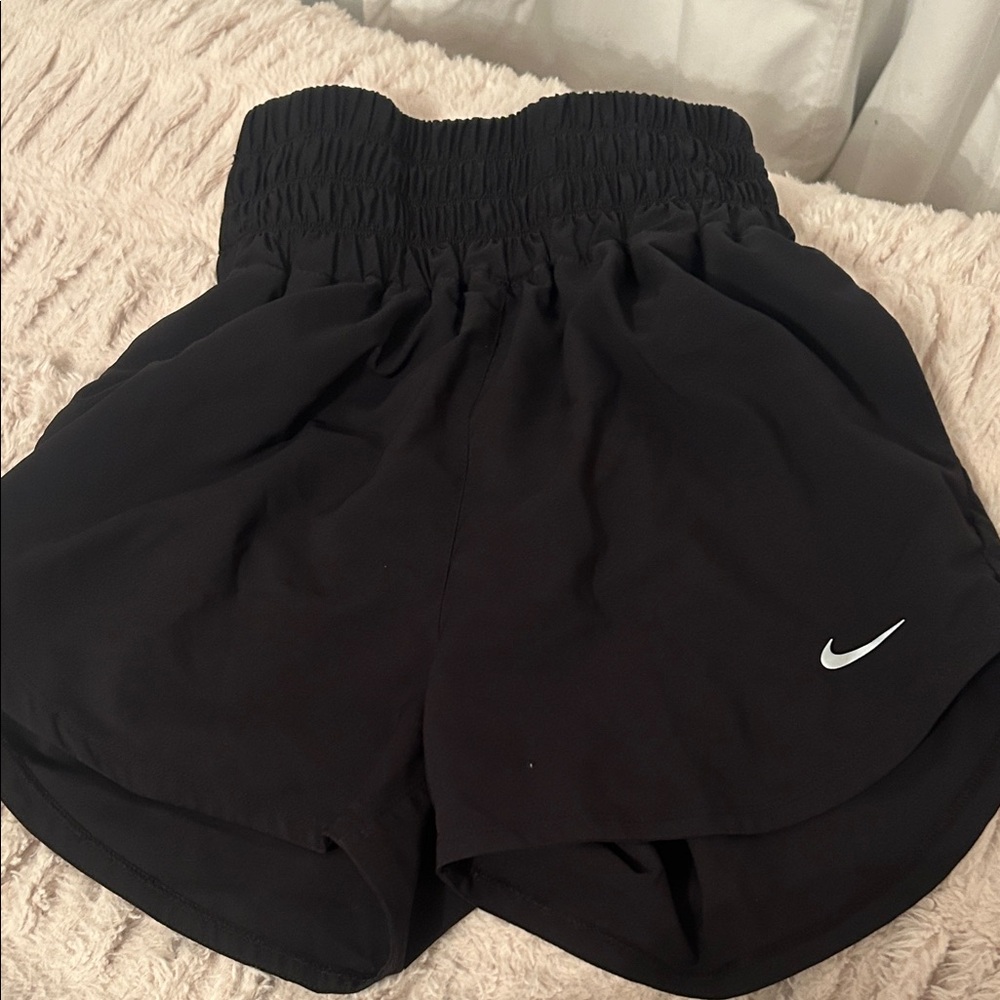 Nike Women's One Dri-FIT Ultra High-Waisted 3" Brief-Lined Shorts